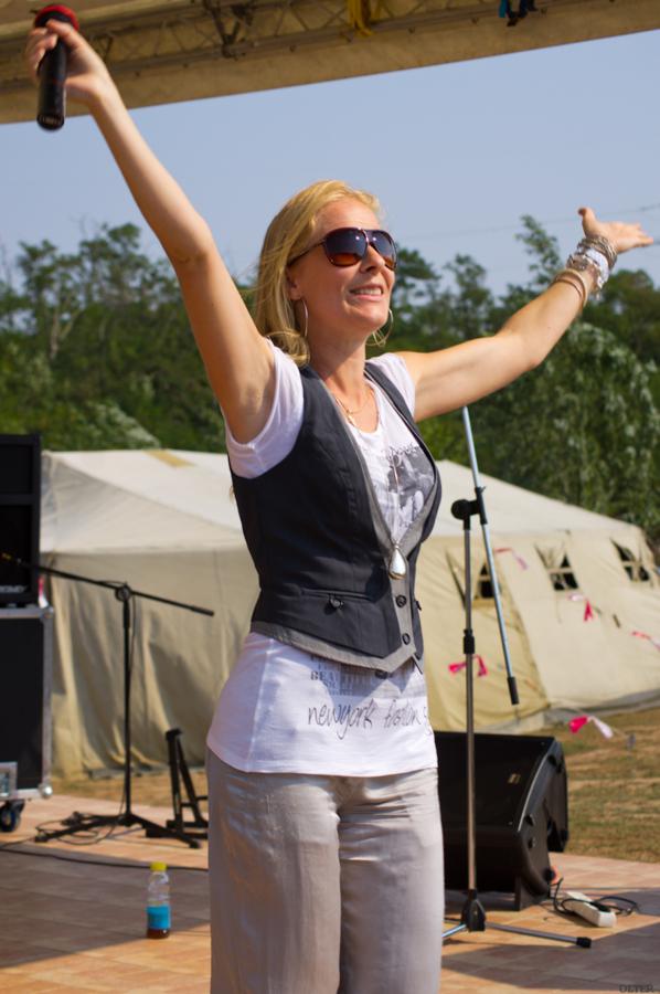 dsc02411_598x900.jpg