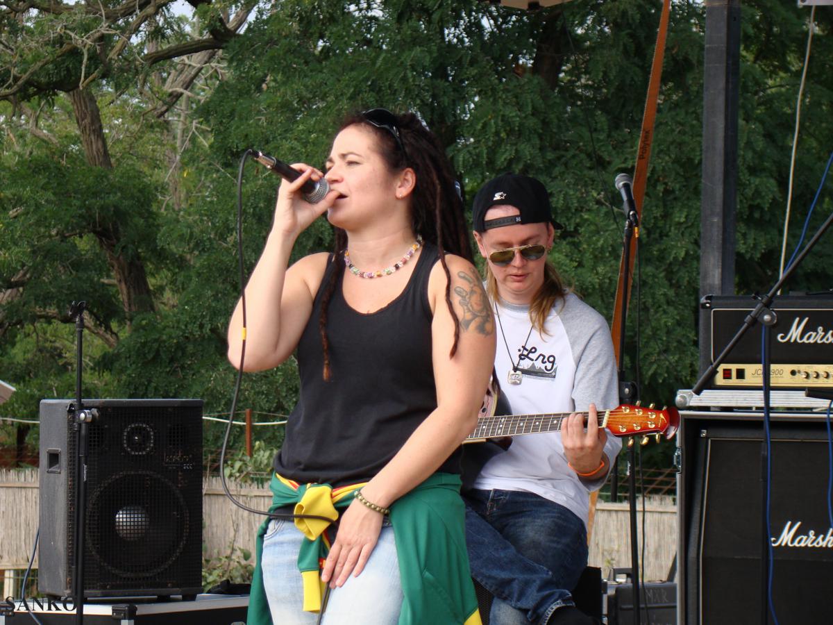 dsc04711_1200x900.jpg